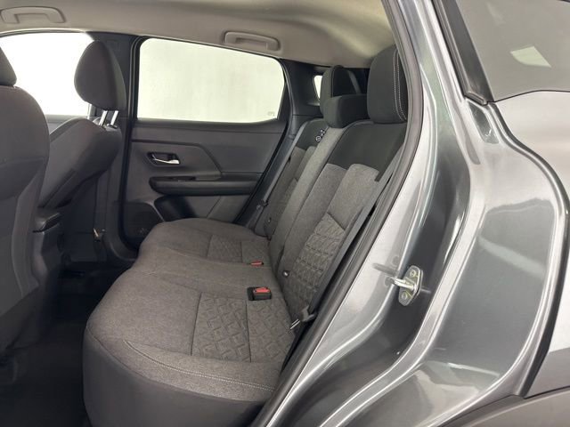 Used 2025 Nissan Kicks SV image 30