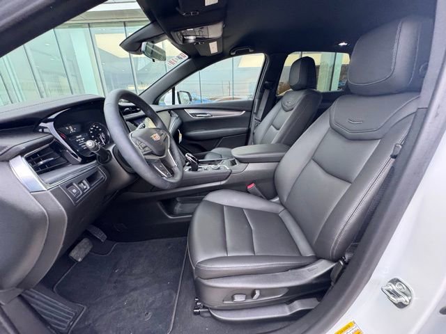 New 2026 Cadillac XT5 Luxury image 10