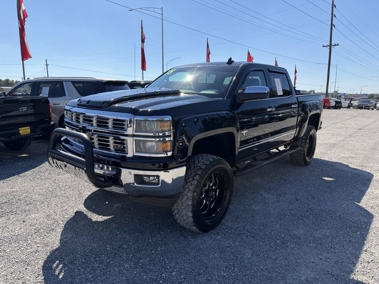 Used 2015 Chevrolet Silverado 1500 LTZ Z71 w/ LTZ Plus Package AWD/4WD image 17