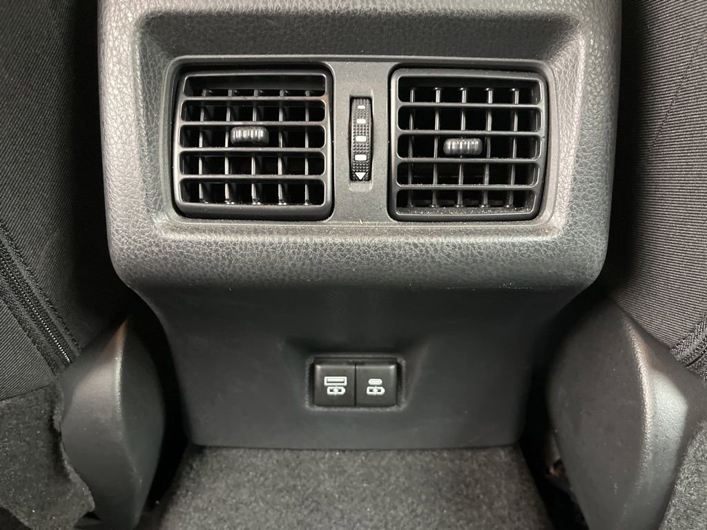 Used 2025 Toyota Camry LE FWD image 24