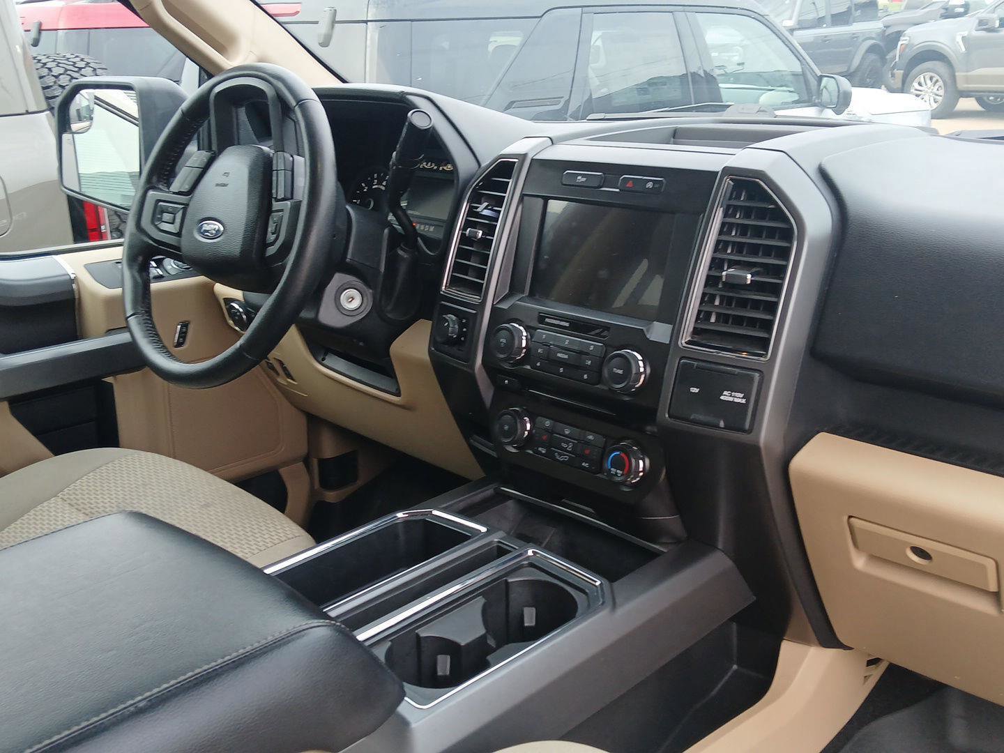 Used 2018 Ford F150 XLT w/ Equipment Group 302A Luxury AWD/4WD image 10