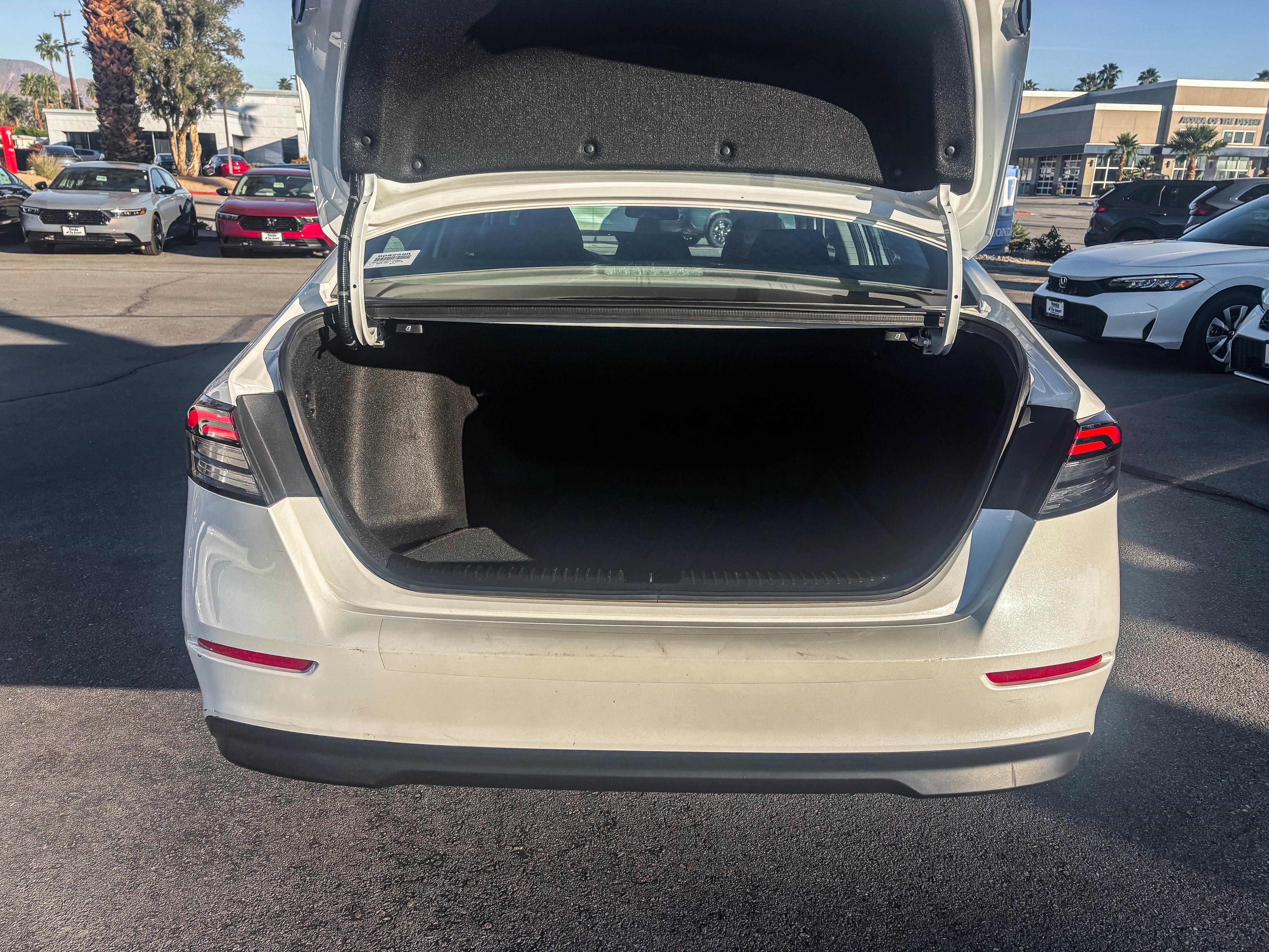 Certified 2023 Honda Accord EX image 13