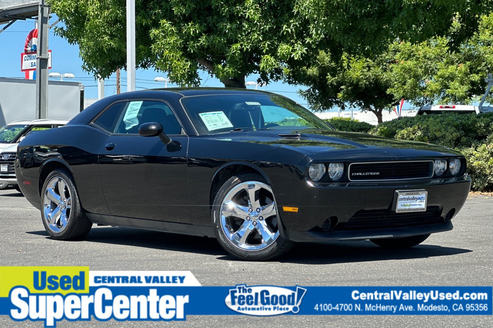 Used 2013 Dodge Challenger SXT w/ Super Sport Group RWD image 1