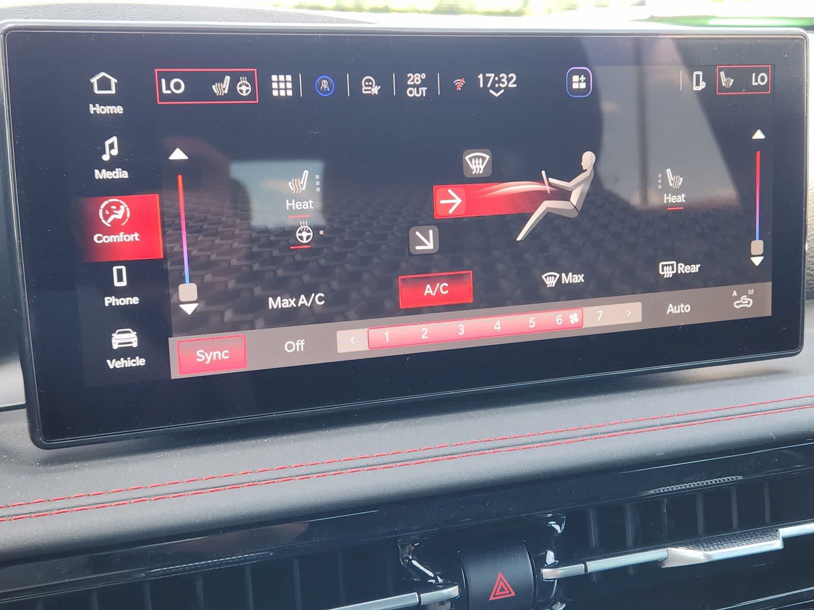 New 2025 Dodge Hornet GT w/ Cold Weather Group AWD/4WD image 14
