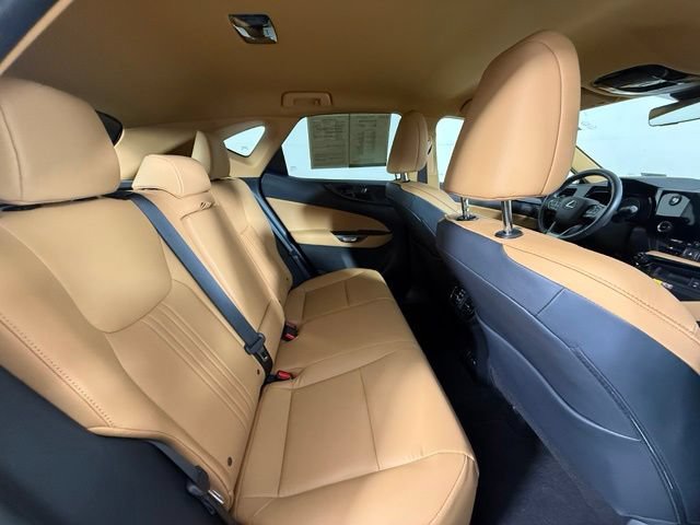 Used 2025 Lexus NX 250 FWD w/ Towing Package (2000 Lbs) image 31