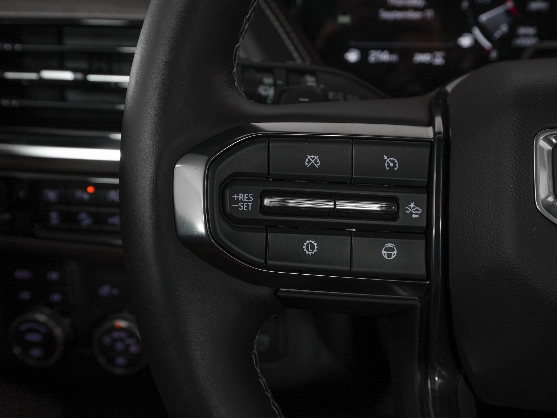 Used 2025 GMC Yukon XL Denali Ultimate image 25