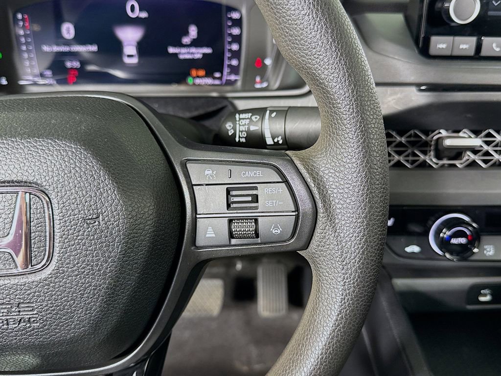 Certified 2025 Honda Accord SE image 17