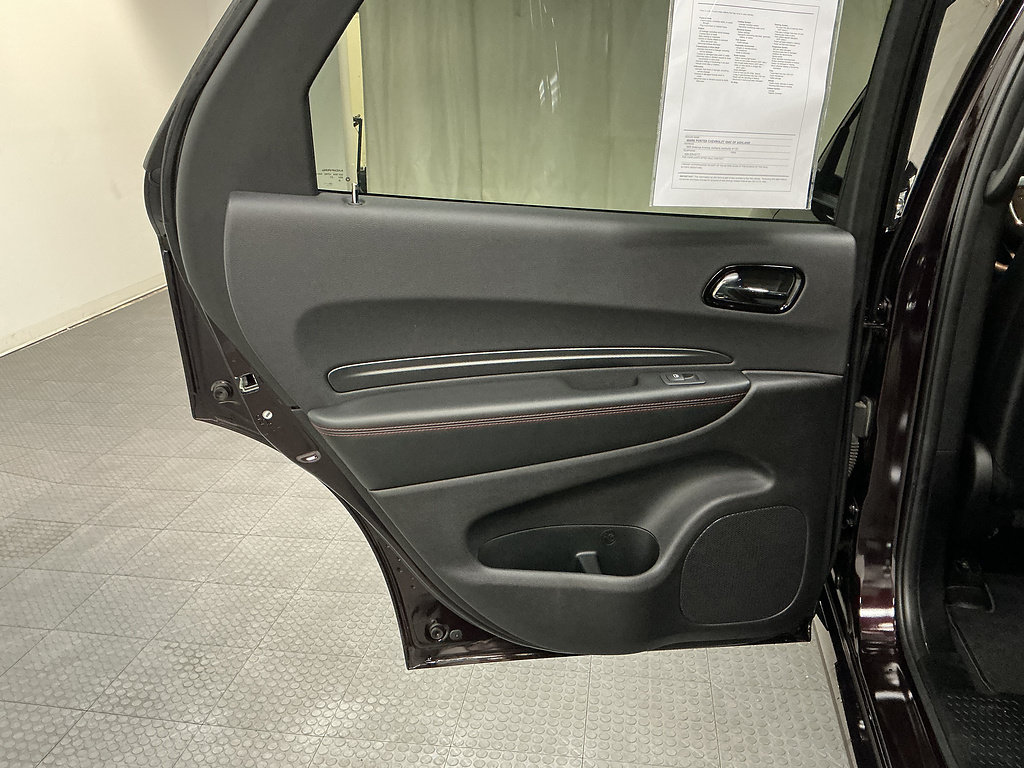 Used 2025 Dodge Durango GT AWD/4WD image 31