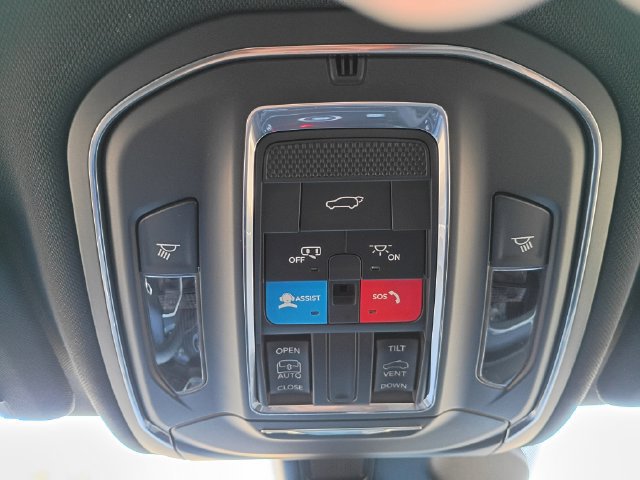 New 2027 Jeep Grand Cherokee Laredo X AWD/4WD image 17