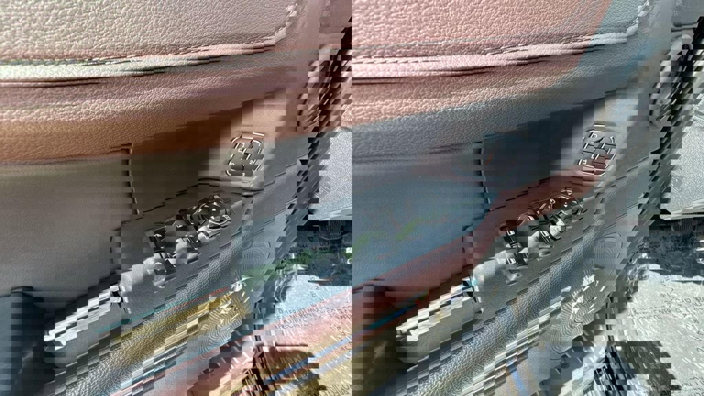 Used 2024 Ford Expedition Max Limited image 24