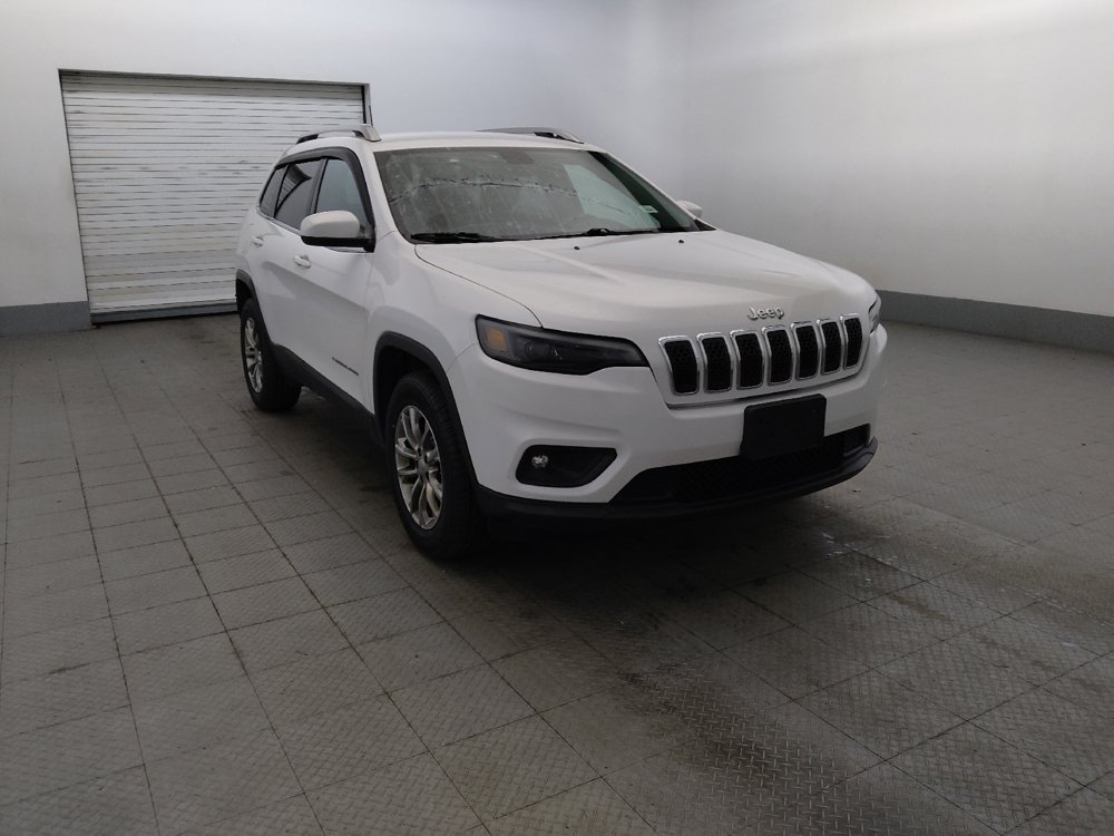 Used 2019 Jeep Cherokee Latitude Plus w/ Cold Weather Group AWD/4WD image 13