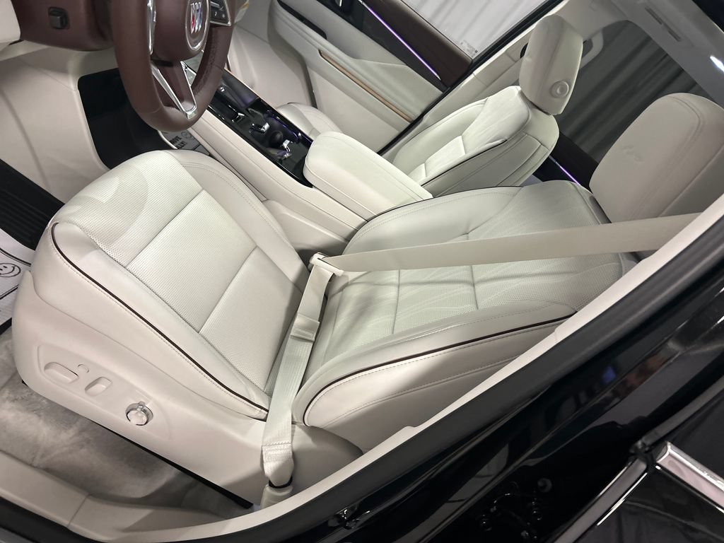 New 2026 Buick Enclave Avenir w/ Super Cruise Package AWD/4WD image 10