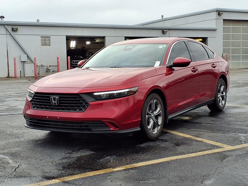 Used 2024 Honda Accord EX image 2