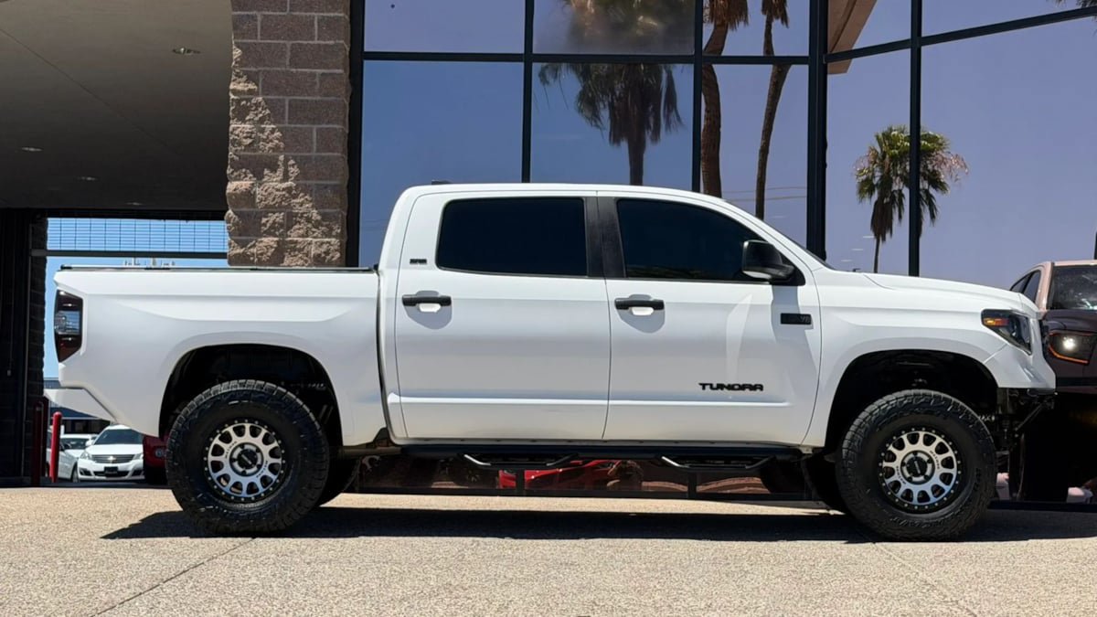 Used 2021 Toyota Tundra SR5 AWD/4WD image 19