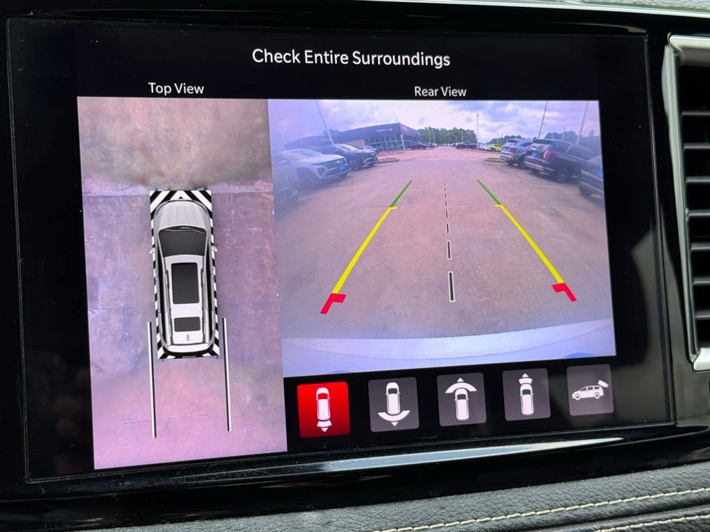 Used 2021 Chrysler Pacifica Touring-L w/ Premium & Safety Sphere Group FWD image 7