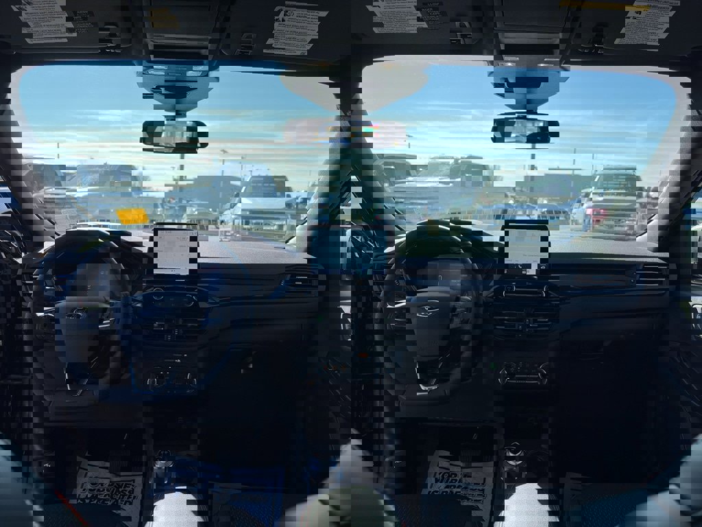 Used 2025 Ford Escape ST-Line image 21