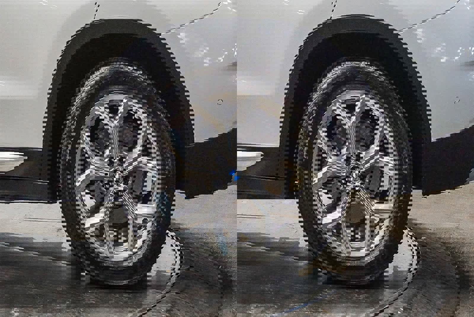 Used 2024 BMW X3 xDrive30i w/ Premium Package image 10