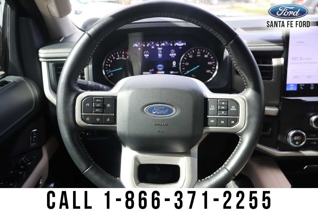 Used 2024 Ford Expedition XLT RWD image 34