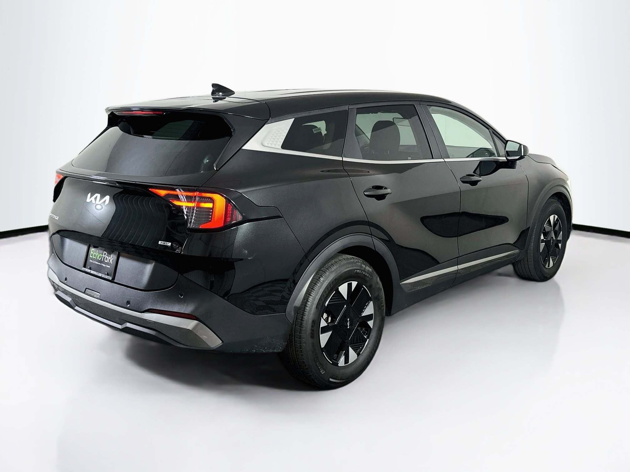 Used 2026 Kia Sportage LX FWD image 9