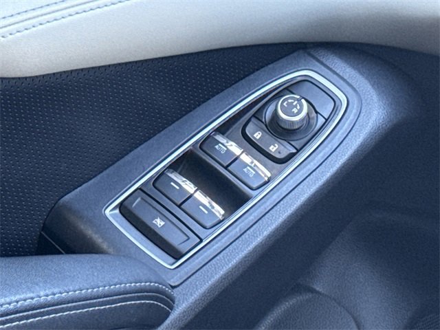 Certified 2022 Subaru Ascent Limited w/ Technology Package image 13