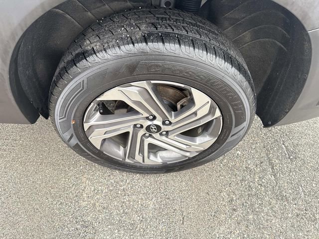 Used 2023 Hyundai Santa Fe SEL image 16