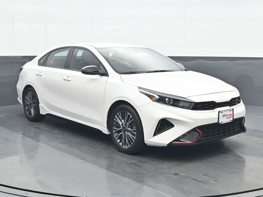 Used 2023 Kia Forte GT-Line image 9