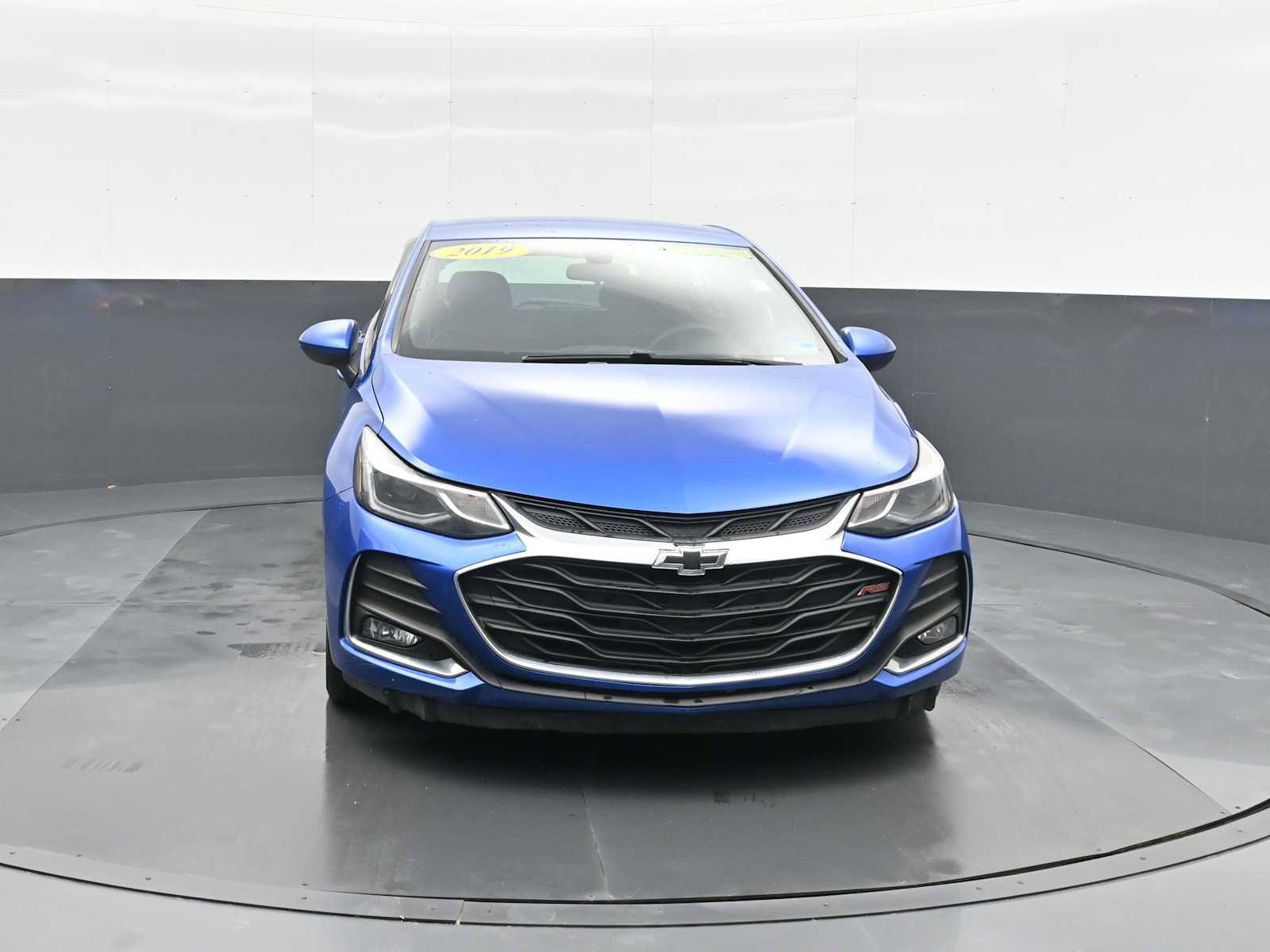 Used 2019 Chevrolet Cruze LT w/ Convenience Package image 3