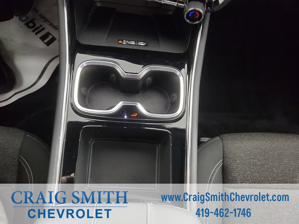 Used 2025 Chevrolet Traverse LT FWD image 28