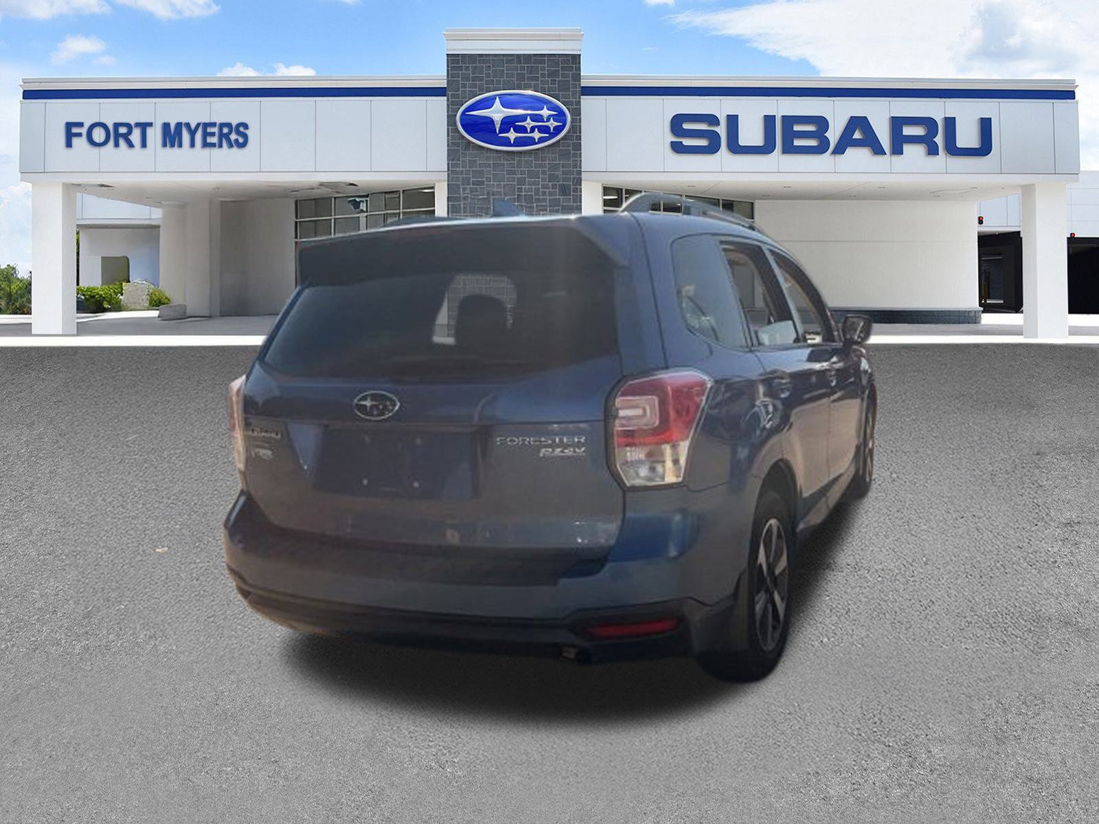 Used 2017 Subaru Forester 2.5i Premium w/ All-Weather Package image 12
