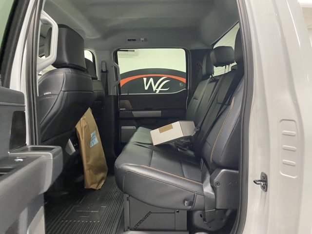 Used 2025 Ford F350 Lariat image 14