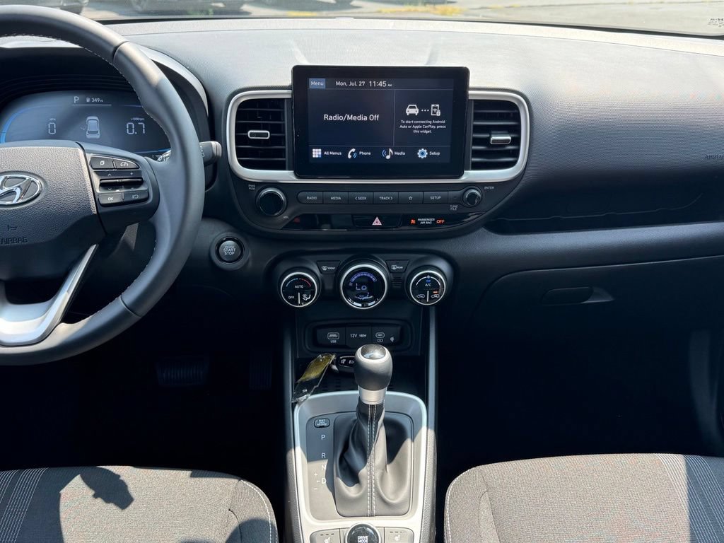 Certified 2026 Hyundai Venue SEL FWD image 15