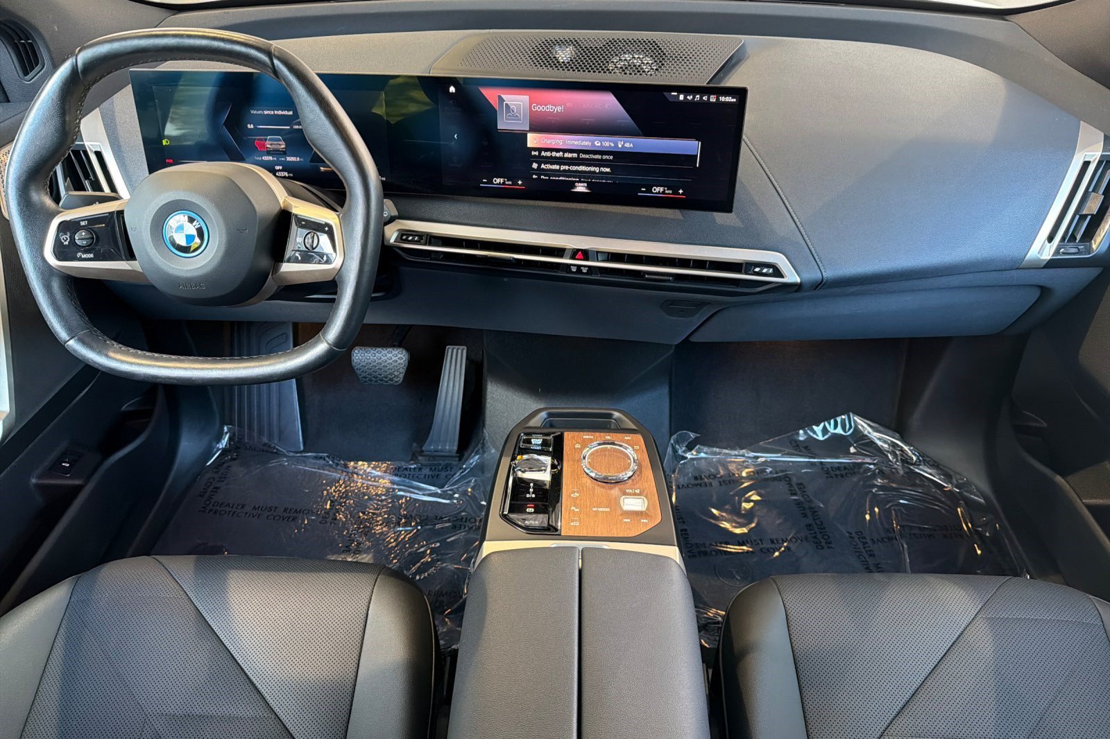 Certified 2023 BMW iX M60 w/ Executive Package AWD/4WD image 17