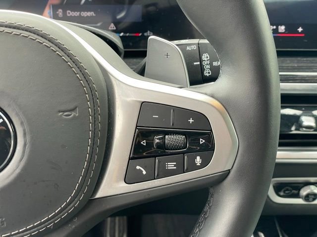 Used 2026 BMW X7 xDrive40i w/ M Sport Package AWD/4WD image 17