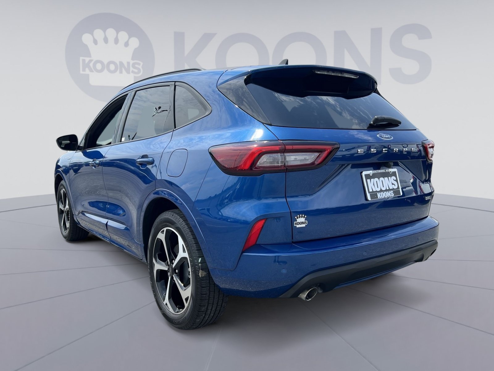 Certified 2023 Ford Escape ST-Line Elite AWD/4WD image 4
