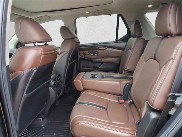 Used 2025 Honda Pilot Elite image 19