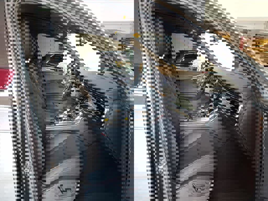 Certified 2025 Audi Q7 3.0T Premium w/ Convenience Package image 21