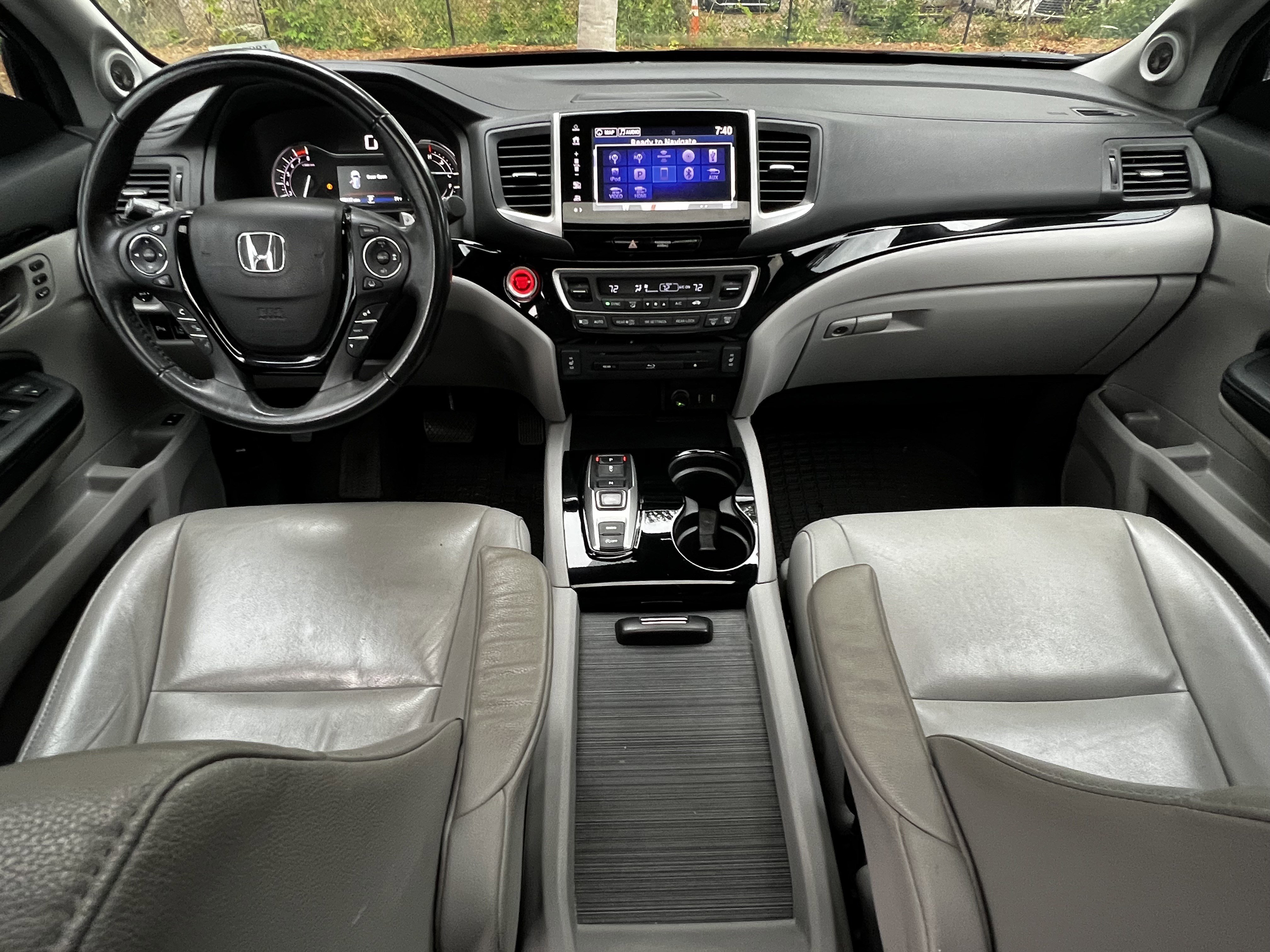 Used 2017 Honda Pilot Touring image 35