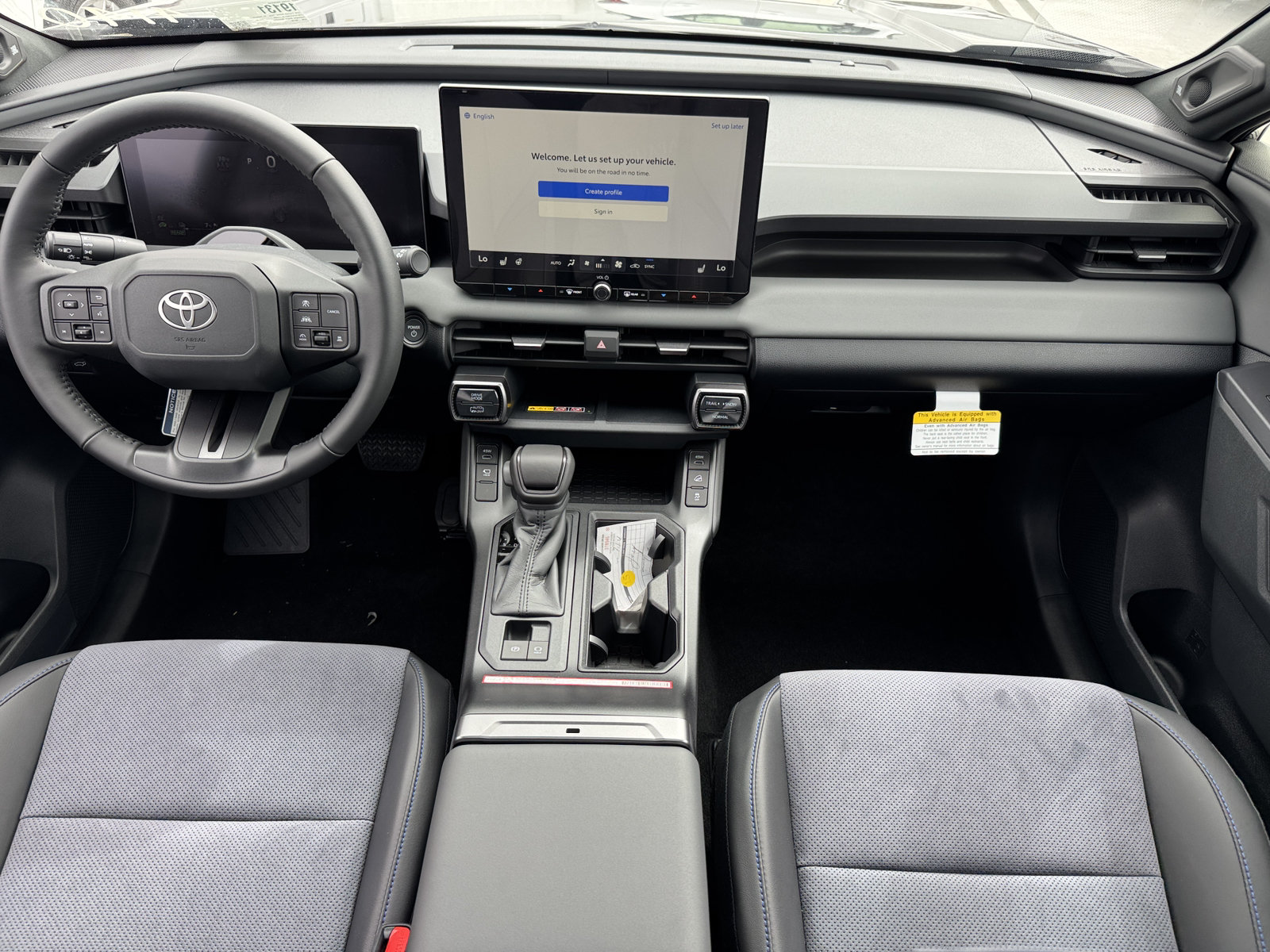 New 2026 Toyota RAV4 XSE AWD/4WD image 4