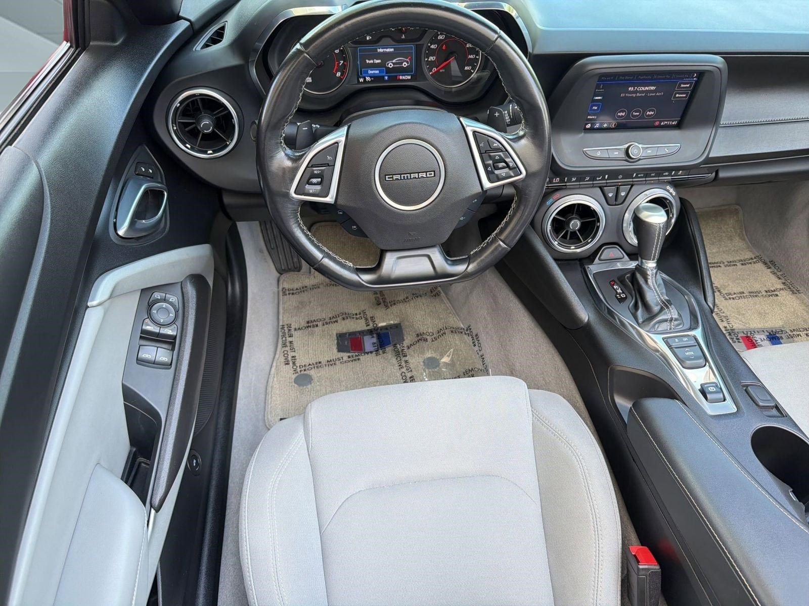 Used 2020 Chevrolet Camaro LT image 29