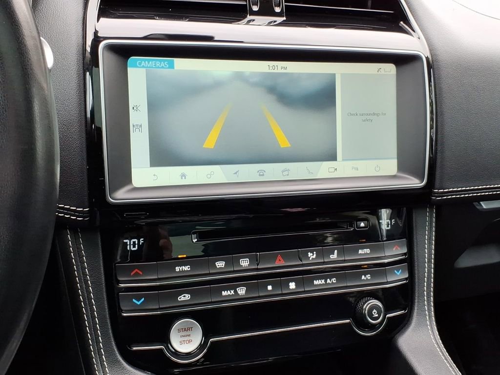 Used 2017 Jaguar F-PACE R-Sport image 25