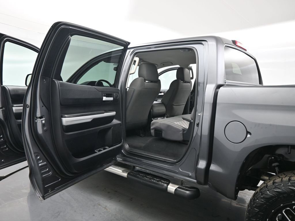 Used 2019 Toyota Tundra SR5 AWD/4WD image 16