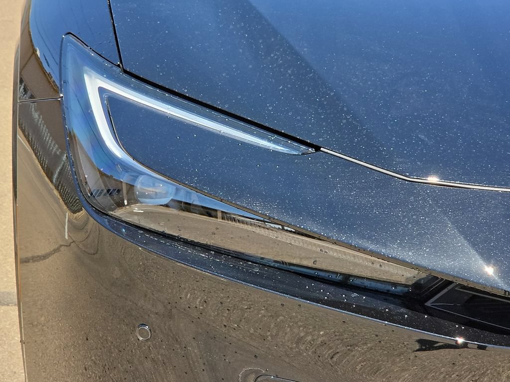 New 2027 Toyota Prius XLE FWD image 8