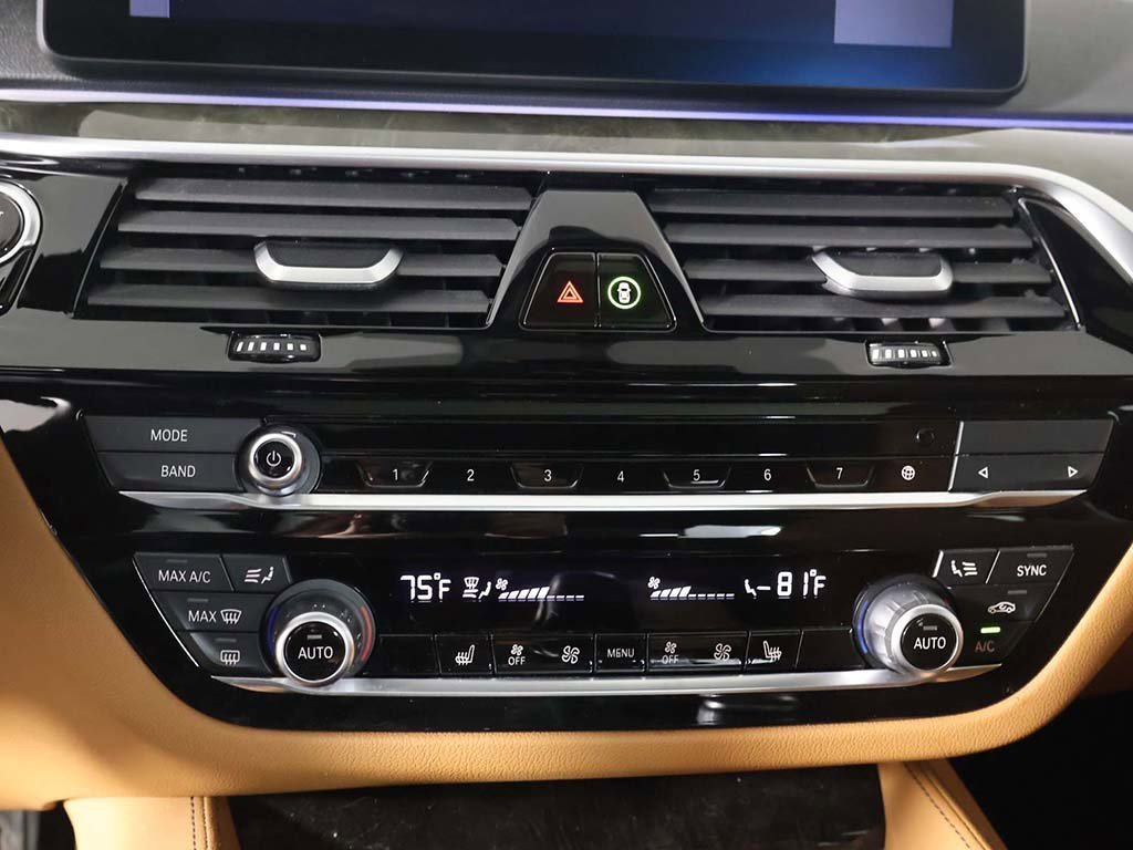 Used 2023 BMW 530i xDrive w/ M Sport Package image 45