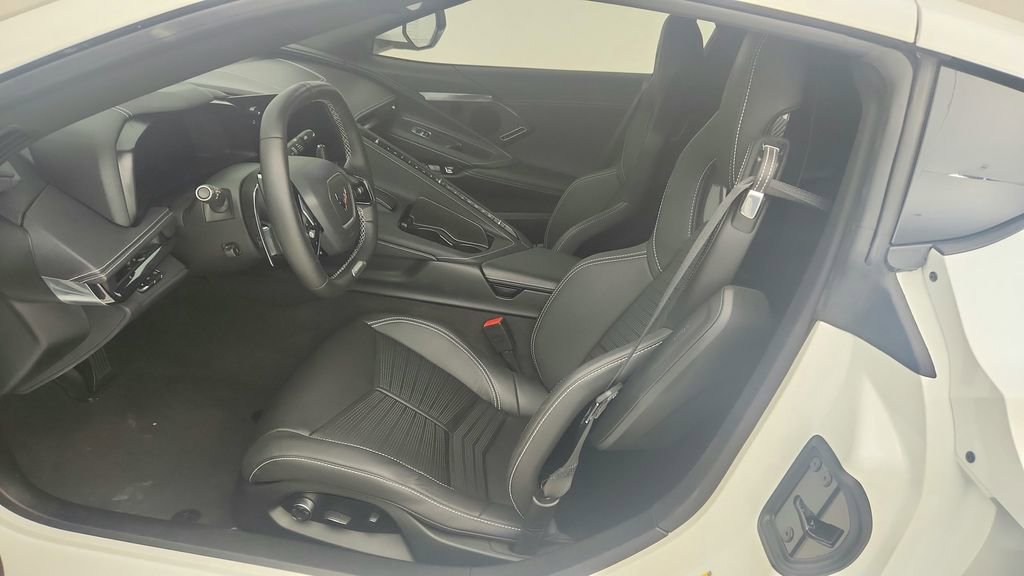 Used 2024 Chevrolet Corvette Z06 image 15