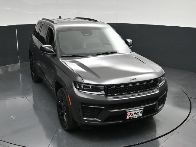 New 2026 Jeep Grand Cherokee Altitude AWD/4WD image 50