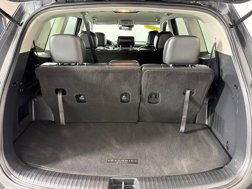 Used 2020 Kia Telluride LX FWD image 20
