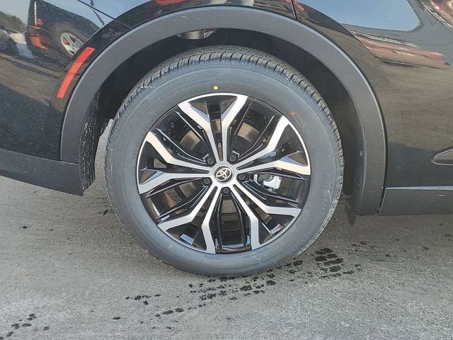 New 2026 Toyota Crown XLE image 5