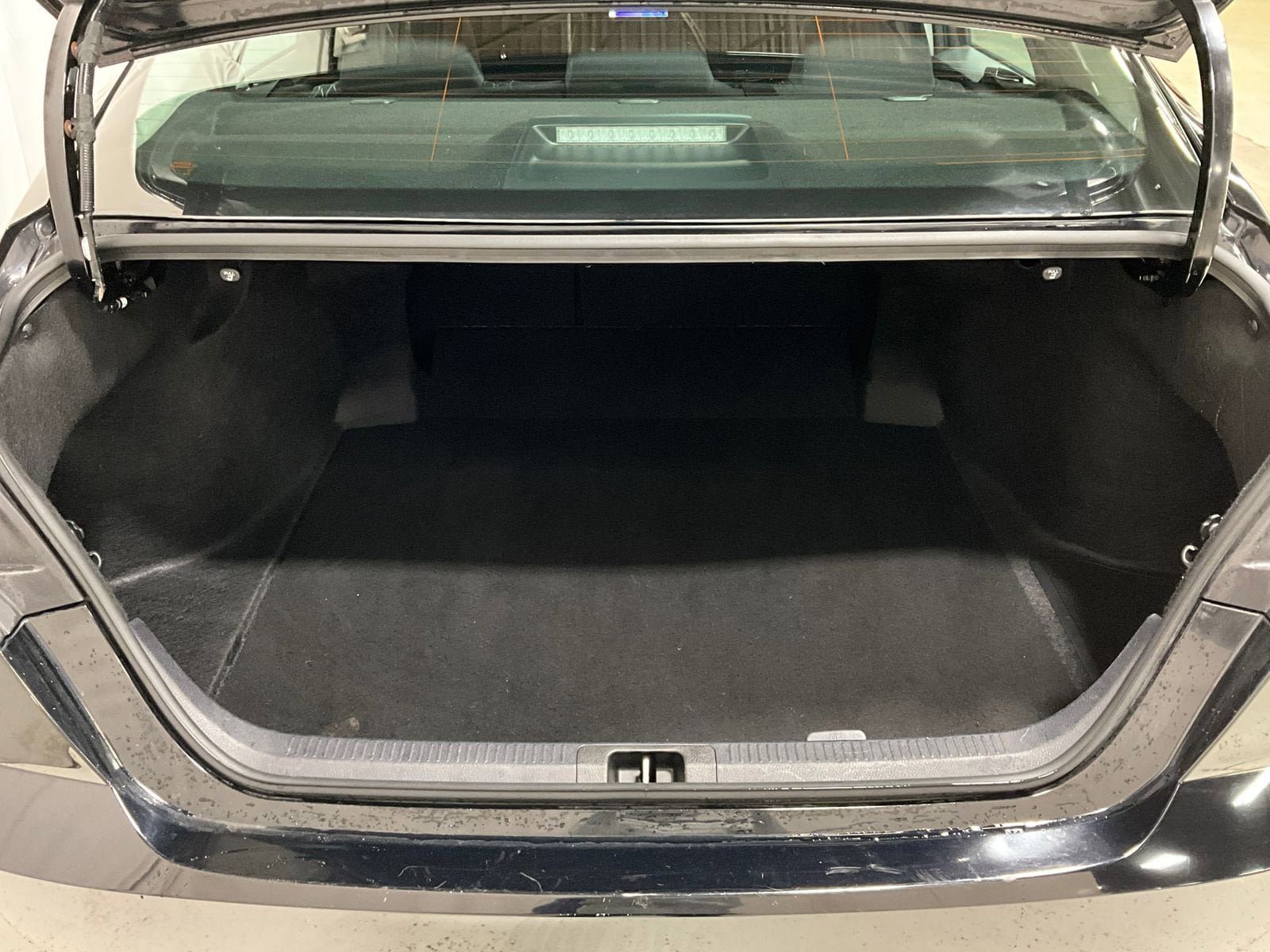 Used 2025 Toyota Camry LE FWD image 25
