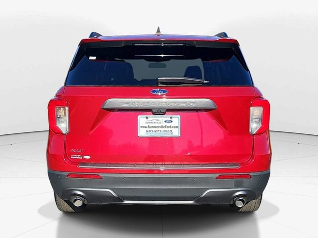 Used 2023 Ford Explorer XLT w/ Equipment Group 202A image 4