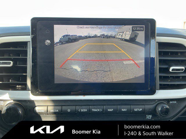 Used 2024 Hyundai Venue Limited image 25